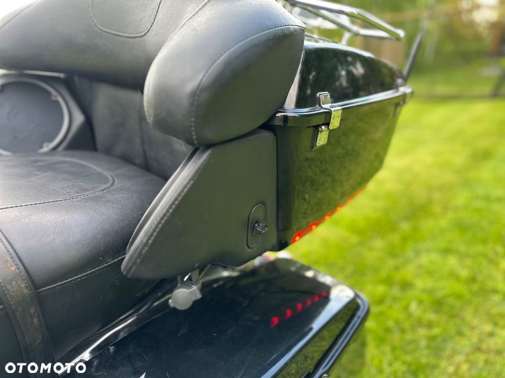 Harley-Davidson Touring Road Glide - 27