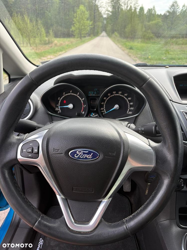 Ford Fiesta 1.25 Celebration - 16