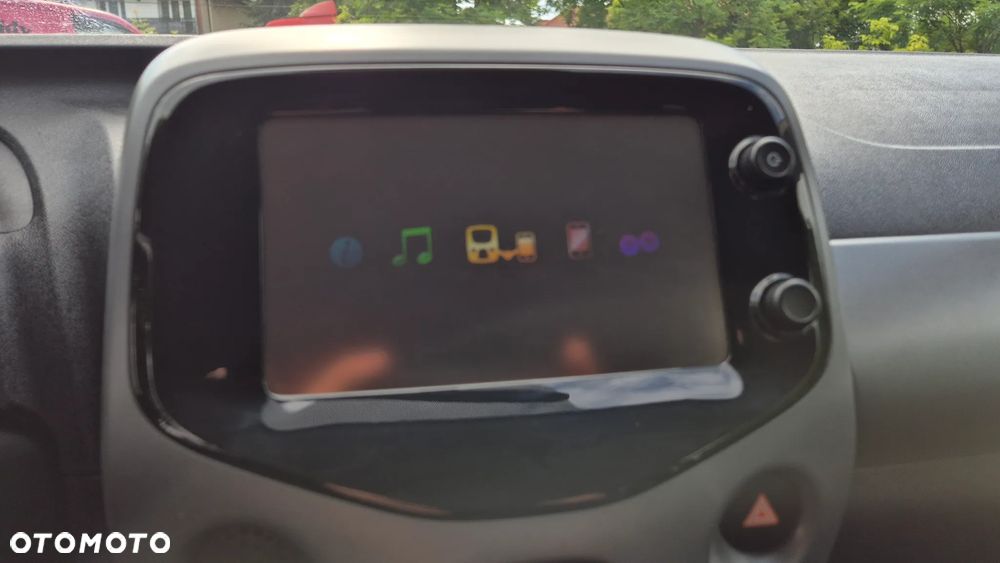 Toyota Aygo x-clusiv - 28