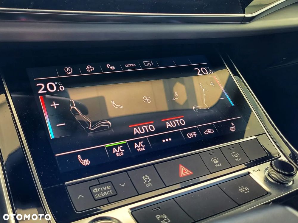 Audi Q8 - 16