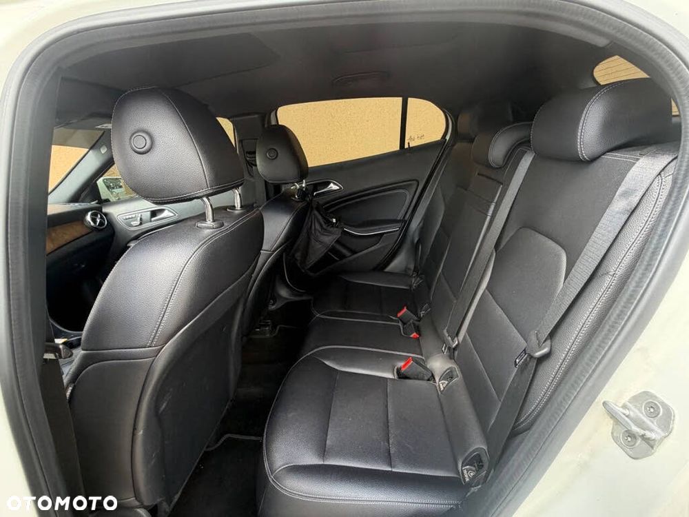 Mercedes-Benz GLA 250 4-Matic - 7