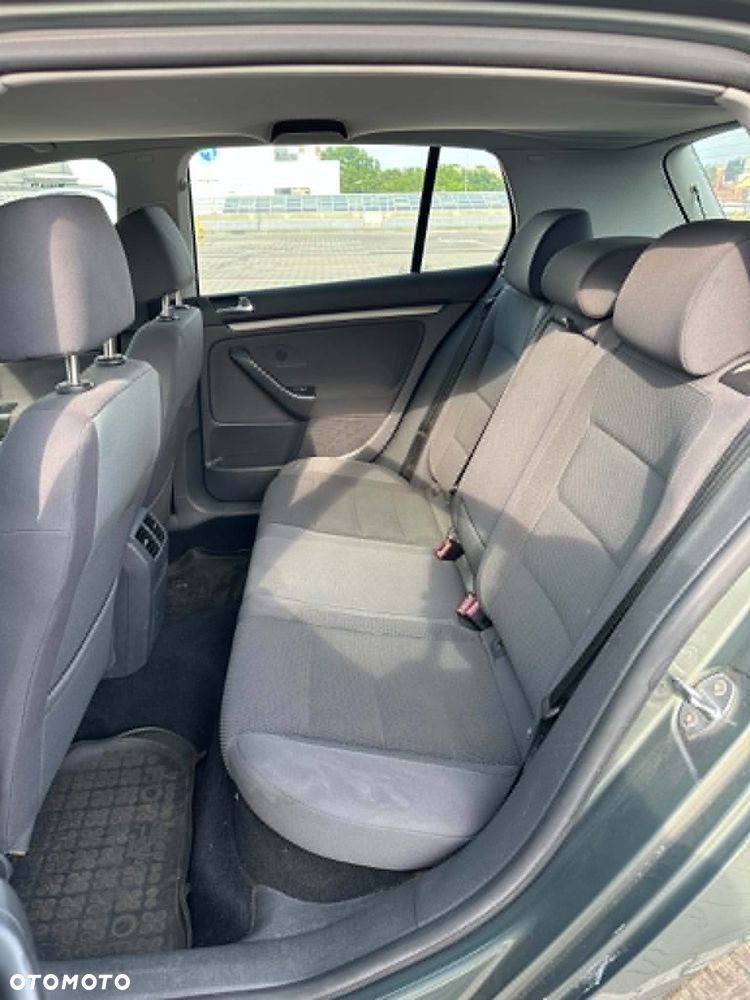 Volkswagen Golf 1.6 FSI Comfortline - 20