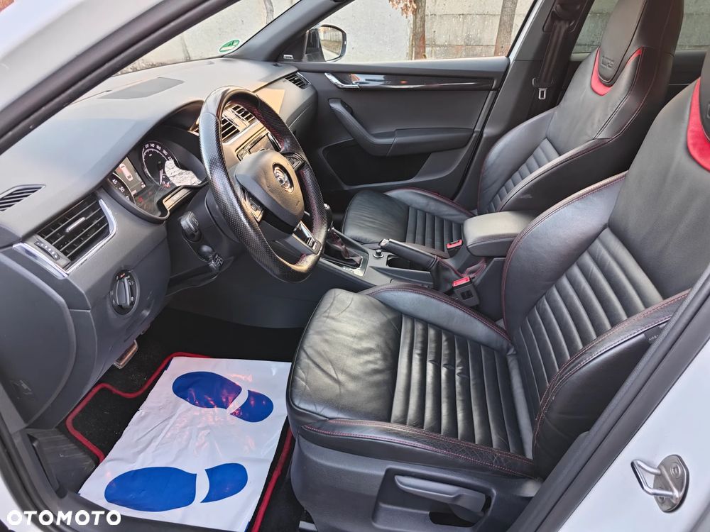 Skoda Octavia 2.0 TDI RS Challenge DSG - 27