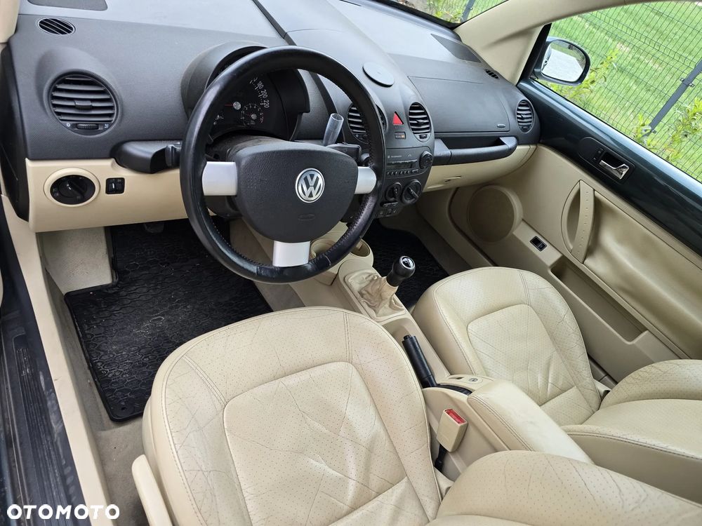 Volkswagen New Beetle Cabriolet 2.0 - 11