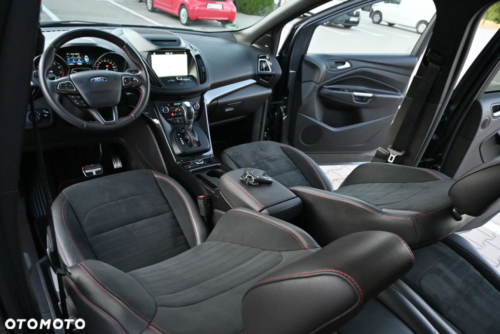Ford Kuga 1.5 EcoBoost 4x4 ST-Line - 29