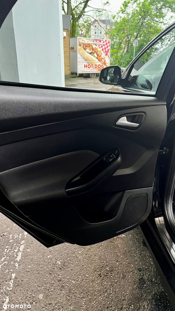 Ford Focus 1.0 EcoBoost STart-Stopp-System TITANIUM - 26