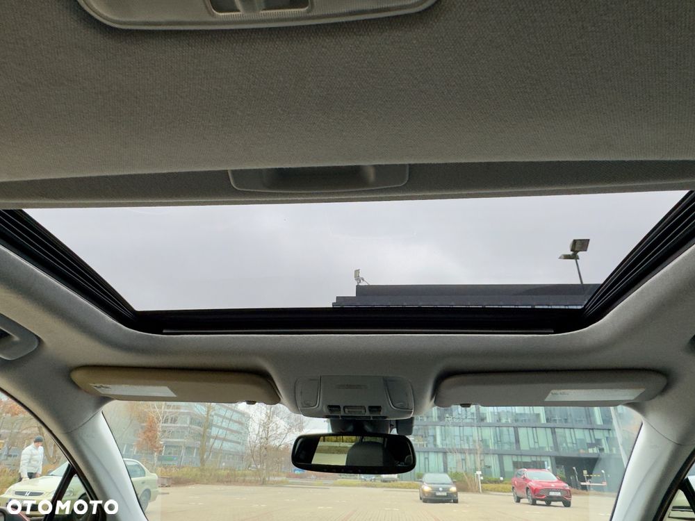 Toyota Prius 1.8 Hybrid Executive - 29