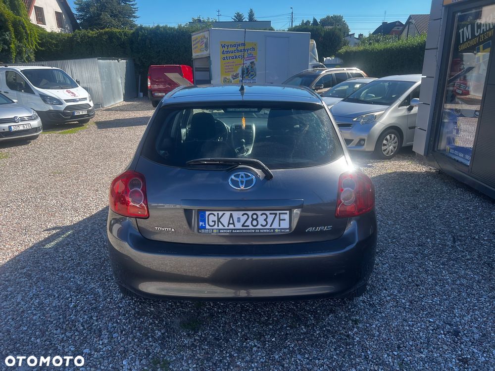 Toyota Auris 1.6 VVT-i Premium - 3