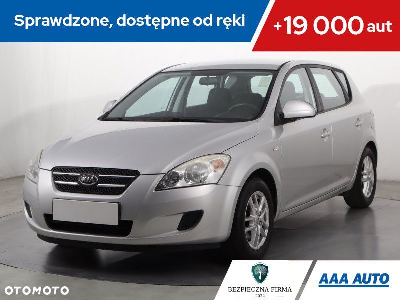 Kia Ceed - 1