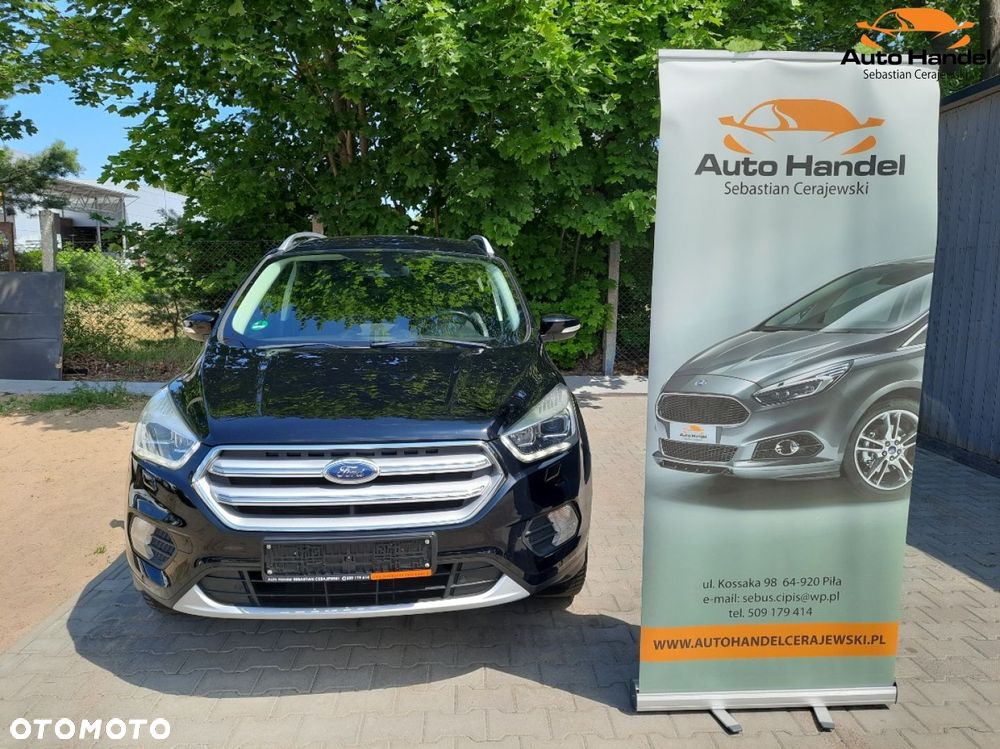 Ford Kuga 1.5 EcoBoost 2x4 Titanium - 4
