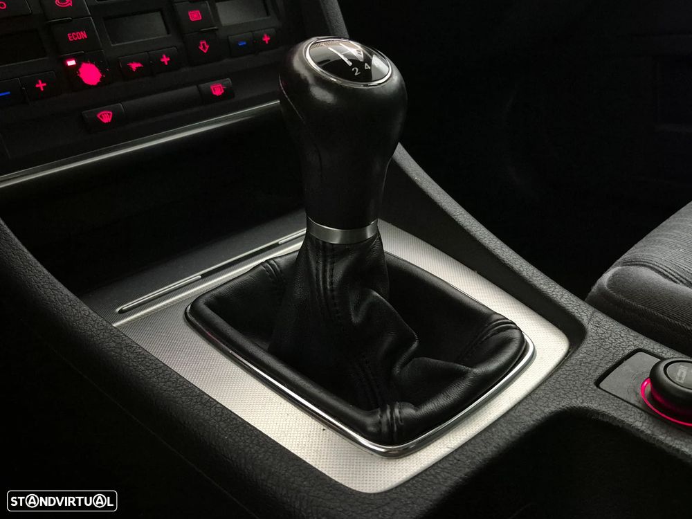 Audi A4 Avant 1.6 Exclusive - 9