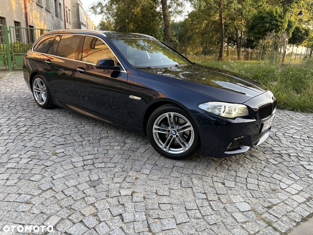 BMW Seria 5 520d Touring - 13