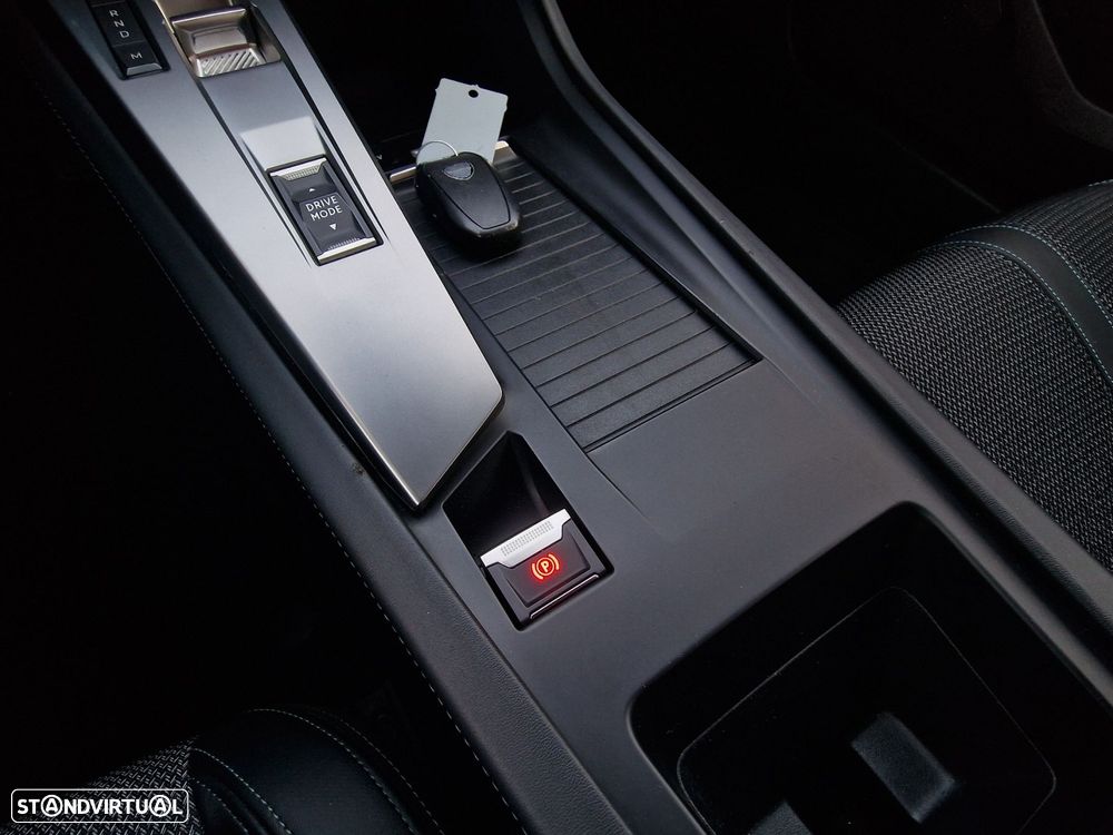 Peugeot 308 SW 1.2 PureTech Allure Pack EAT8 - 24