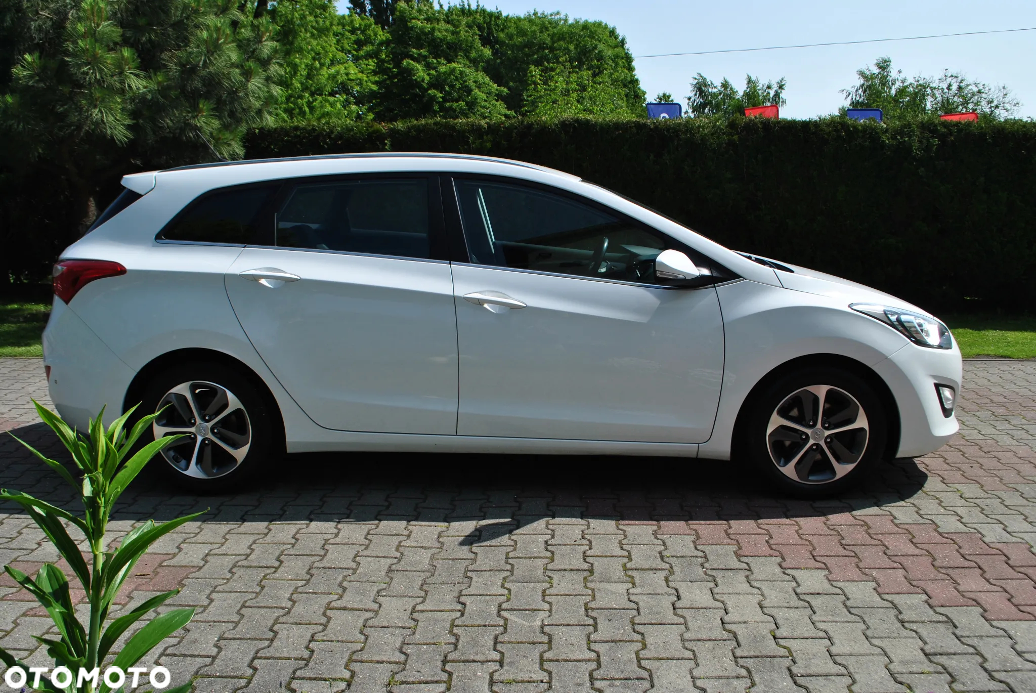 Hyundai i30 blue Kombi 1.6 GDi Style - 6