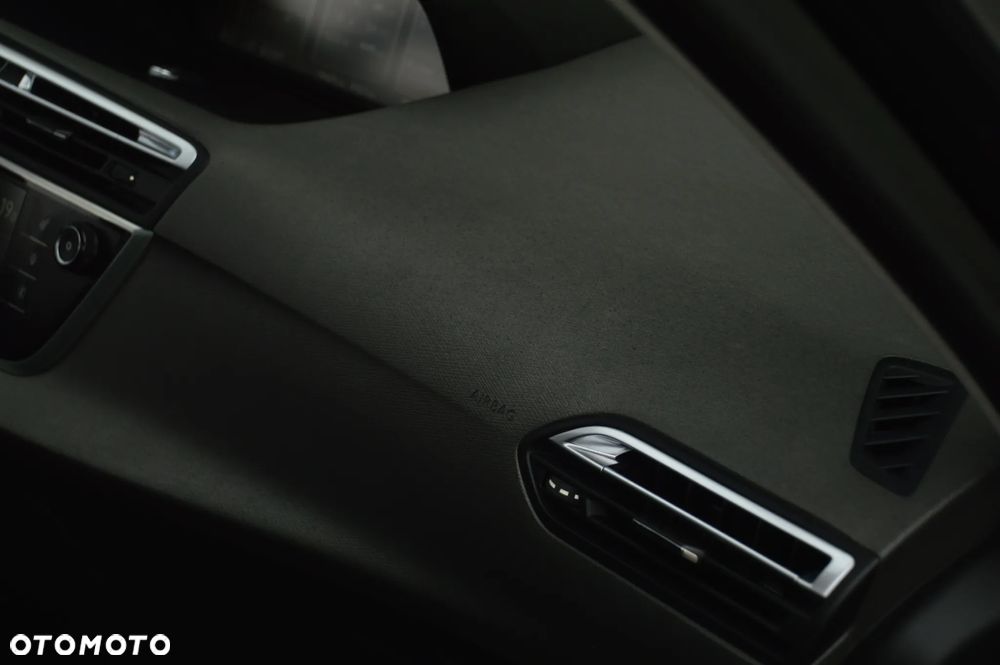 Citroën C4 Grand Picasso BlueHDi 150 EAT6 Exclusive - 25