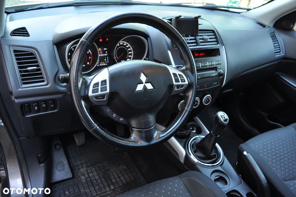 Mitsubishi ASX - 20