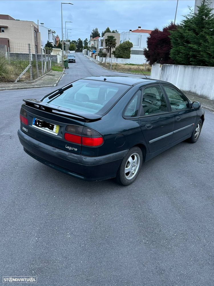 Renault Laguna 1.8 RT - 7