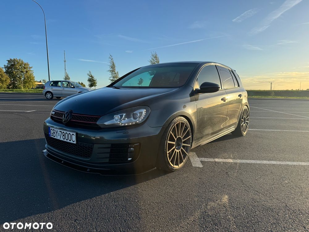 Volkswagen Golf 2.0 TSI GTI DSG - 3