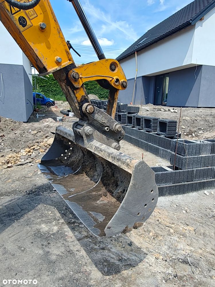 JCB 4CX Eco - 13
