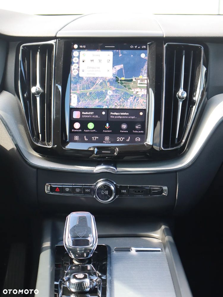 Volvo XC 60 B5 B AWD Plus Dark - 13