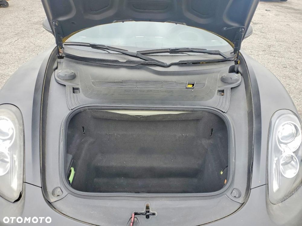 Porsche Boxster - 11