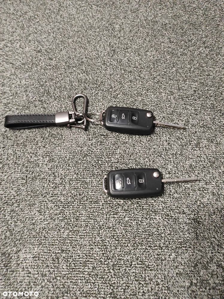 Volkswagen Golf Plus 1.6 TDI DPF DSG Style - 10