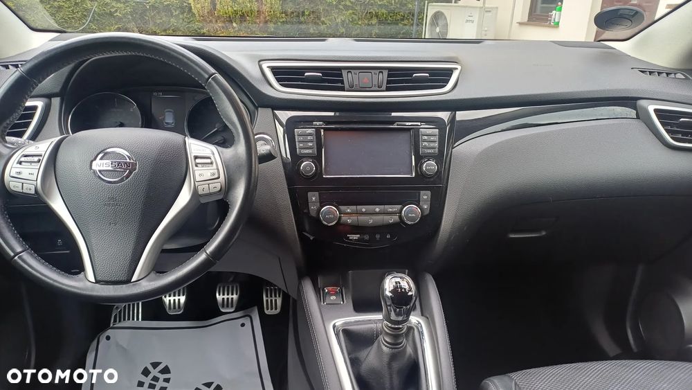 Ferrari 400 ver-1-5-dci-tekna - 13