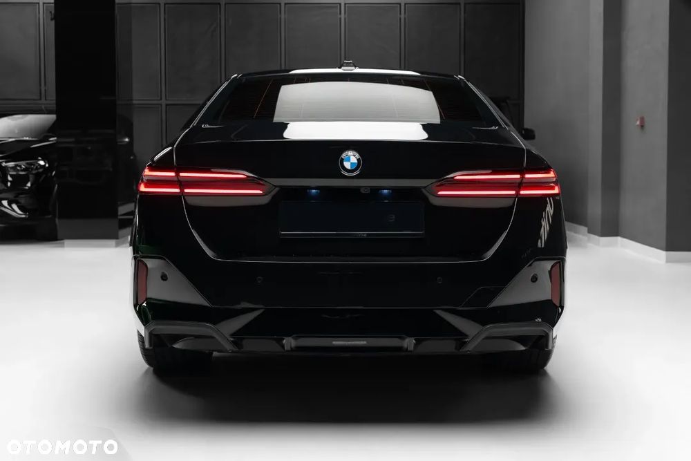 BMW Seria 5 520d xDrive mHEV M Sport - 12