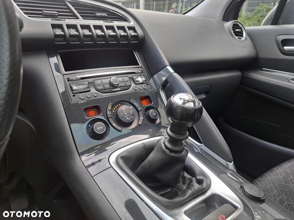 Peugeot 3008 HDi 115 Allure - 18