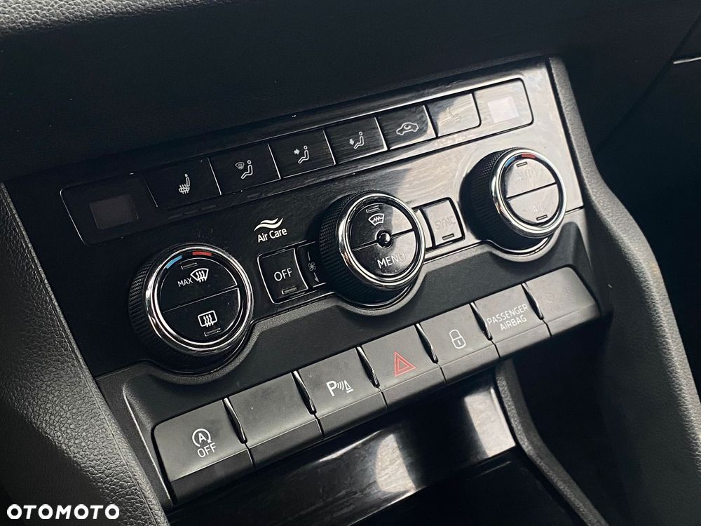 Skoda Karoq 1.5 TSI ACT 4x2 Style DSG - 26