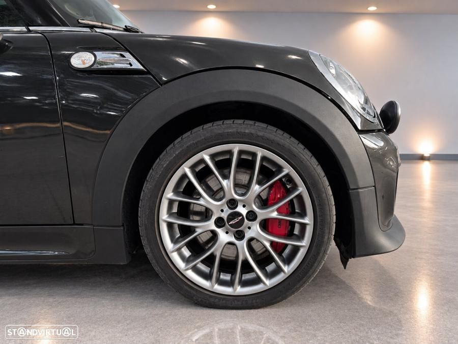 MINI 3 Portas John Cooper Works - 4