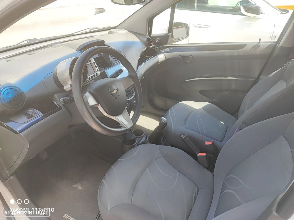 Chevrolet Spark 1.0 LS - 12