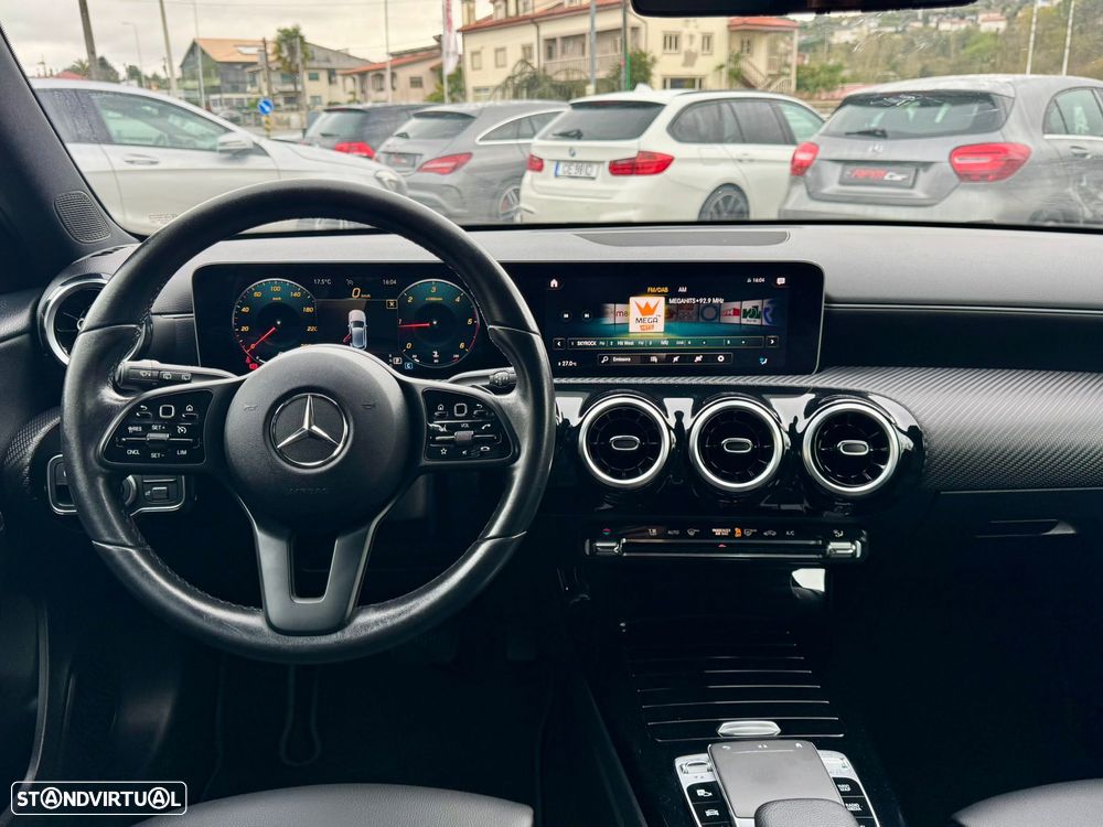 Mercedes-Benz A 180 d 7G-DCT AMG Line - 6