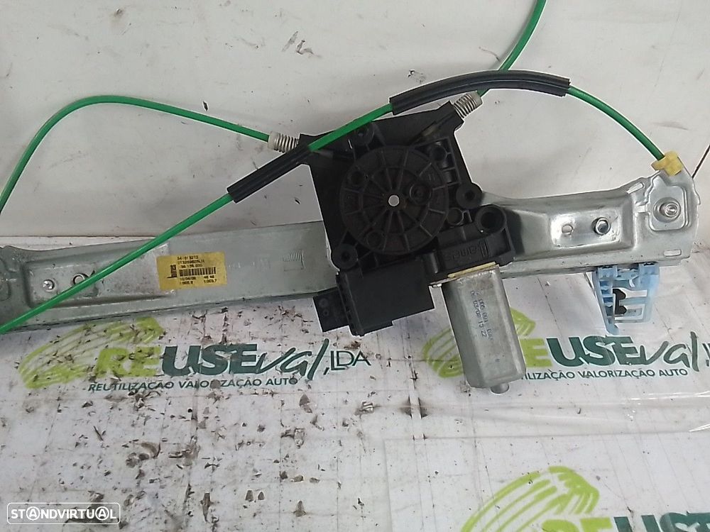 Elevador Frente Esq Electrico Opel Corsa D (S07) - 2