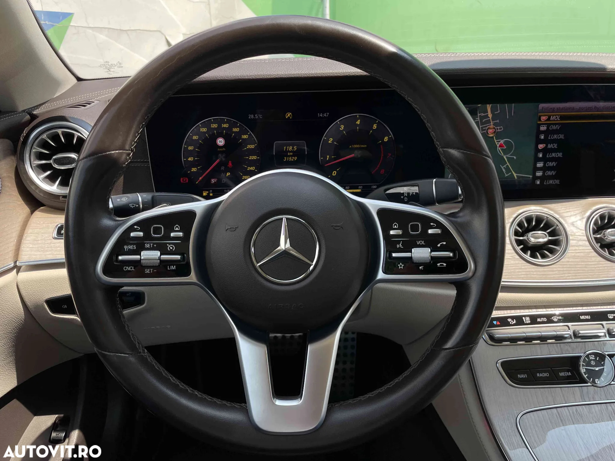 Mercedes-Benz E 450 4MATIC Cabrio - 9