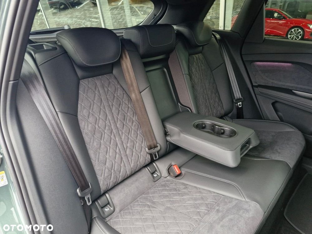 Audi Q4 e-tron - 23