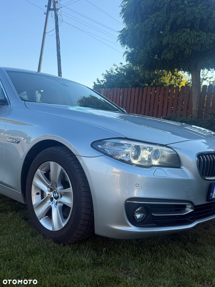 BMW Seria 5 528i xDrive Sport-Aut Luxury Line - 12