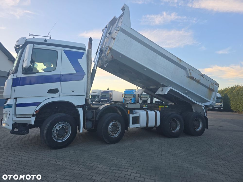 Mercedes-Benz AROCS - 7