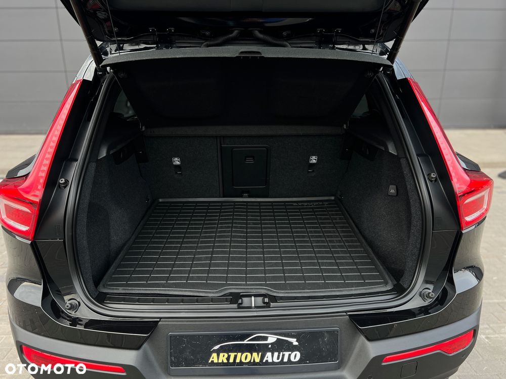Volvo XC 40 T4 Plug-In Hybrid R-Design - 36