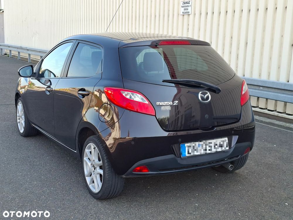 Mazda 2 - 5
