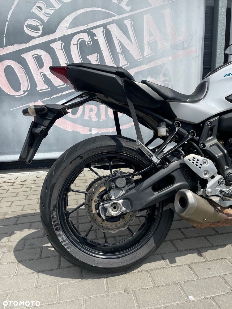 Yamaha MT - 7