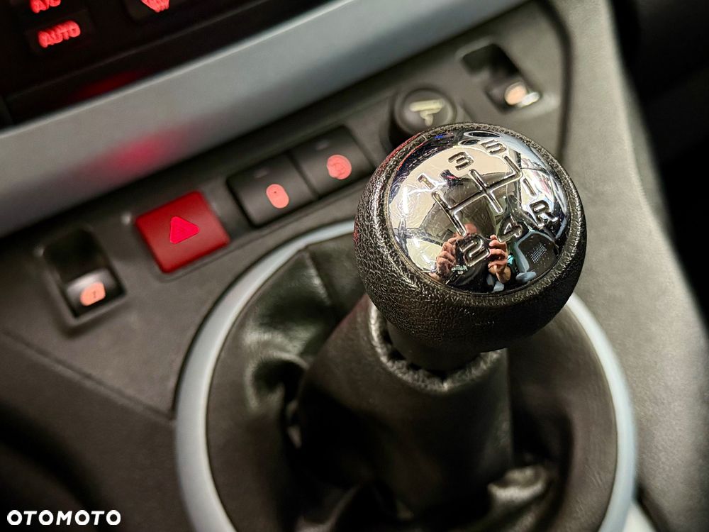 Citroën Berlingo Multispace HDi 115 FAP XTR - 19