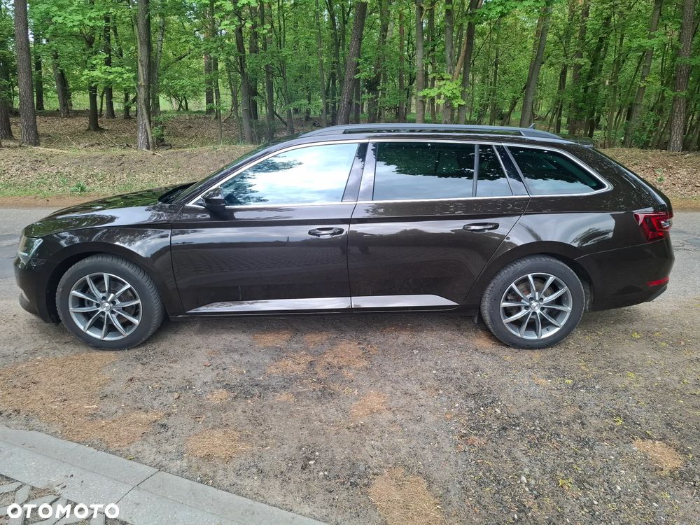 Skoda Superb 1.4 TSI ACT DSG Ambition - 7