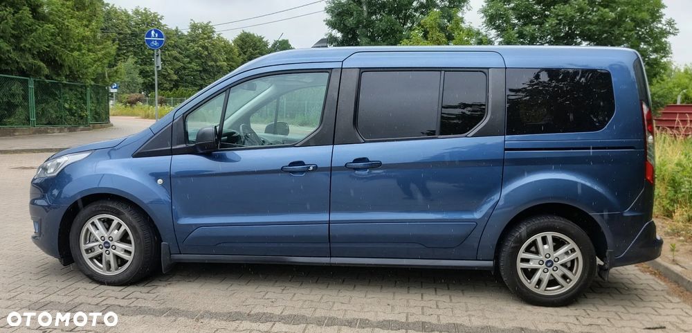 Ford Tourneo Connect Grand - 24