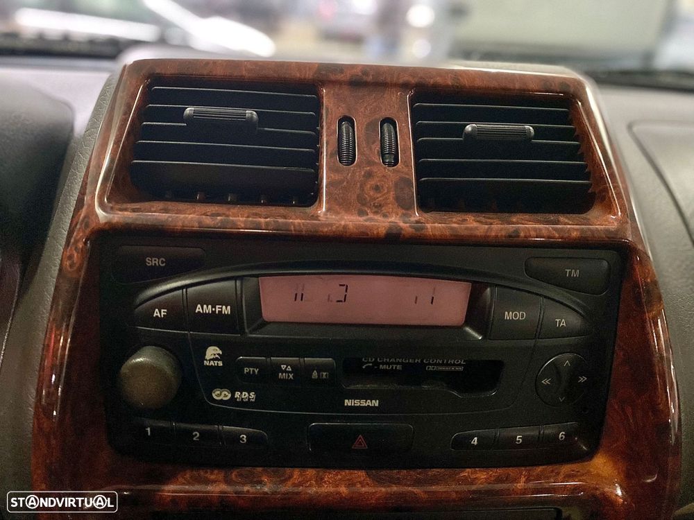 Nissan Terrano II 2.7 TDi Luxury - 14