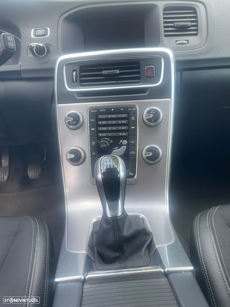 Volvo V60 - 16