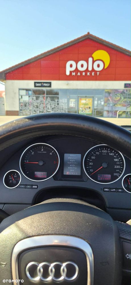 Audi A4 Cabrio 2.0 TDI DPF Multitronic - 7