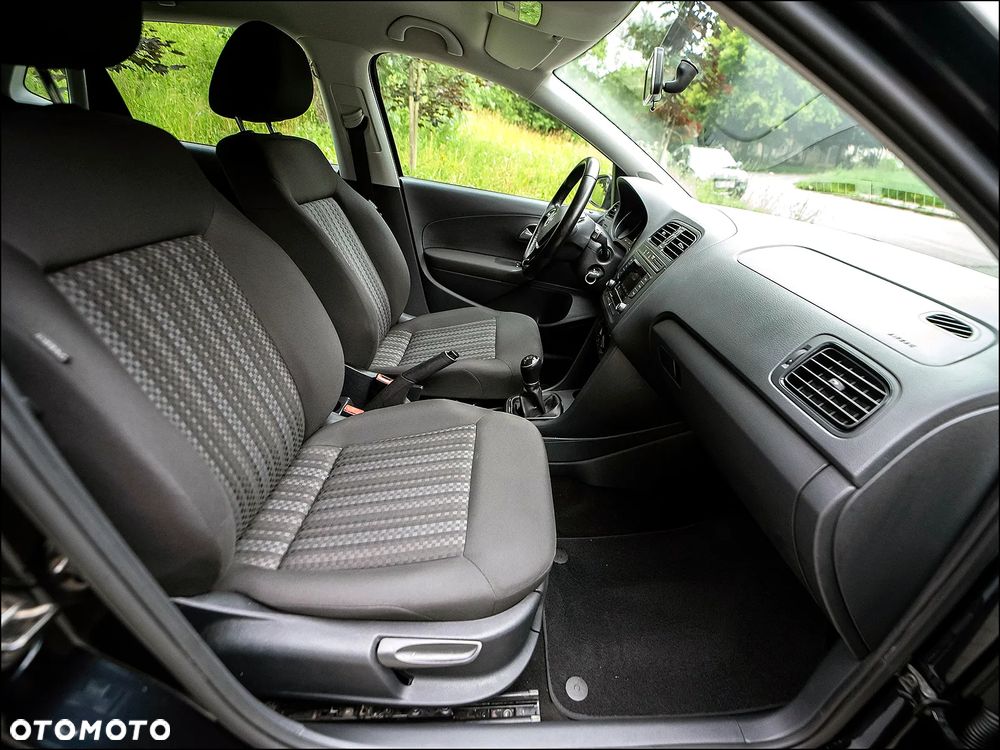 Volkswagen Polo - 32