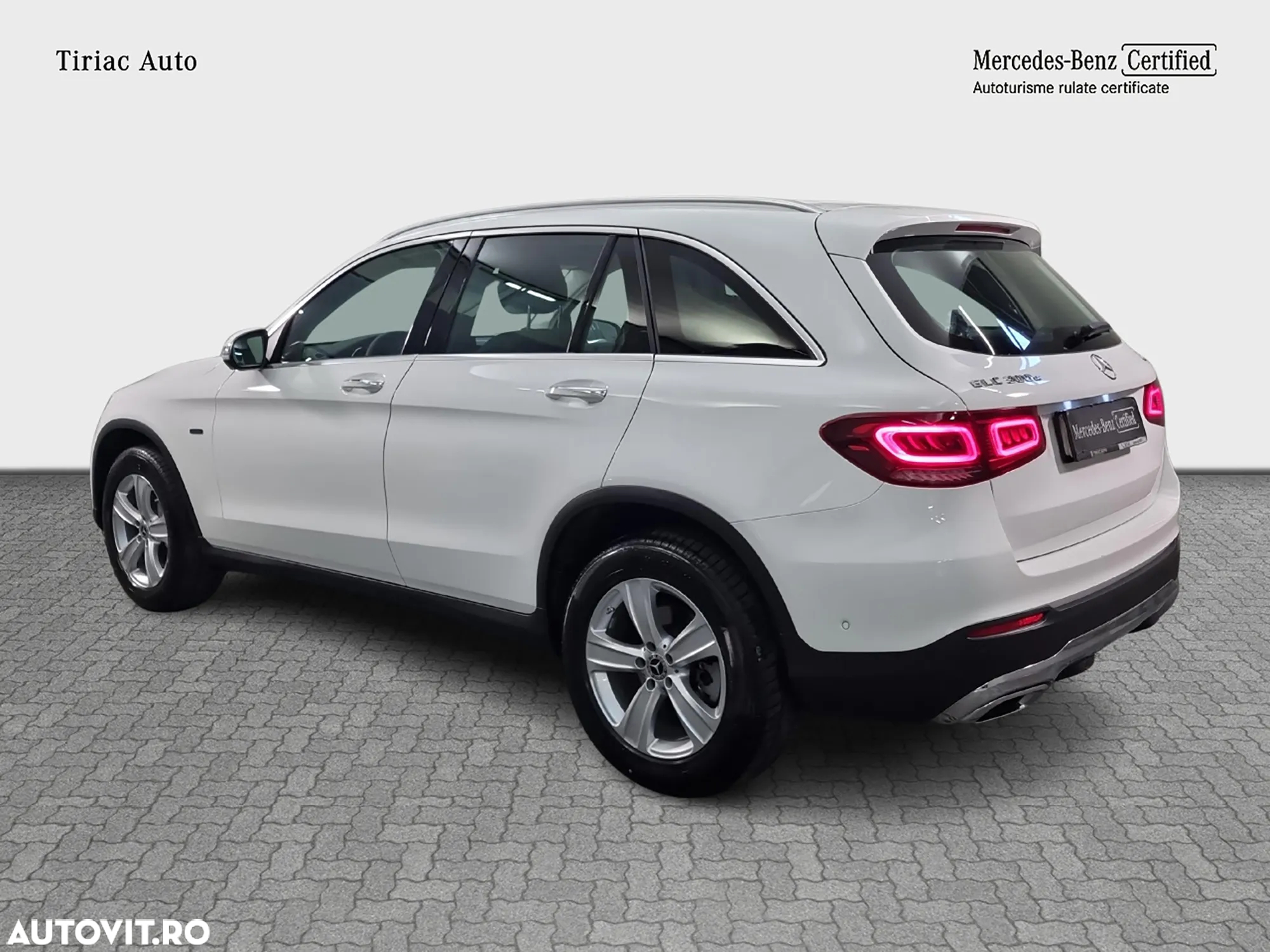 Mercedes-Benz GLC 300 e 4MATIC - 4
