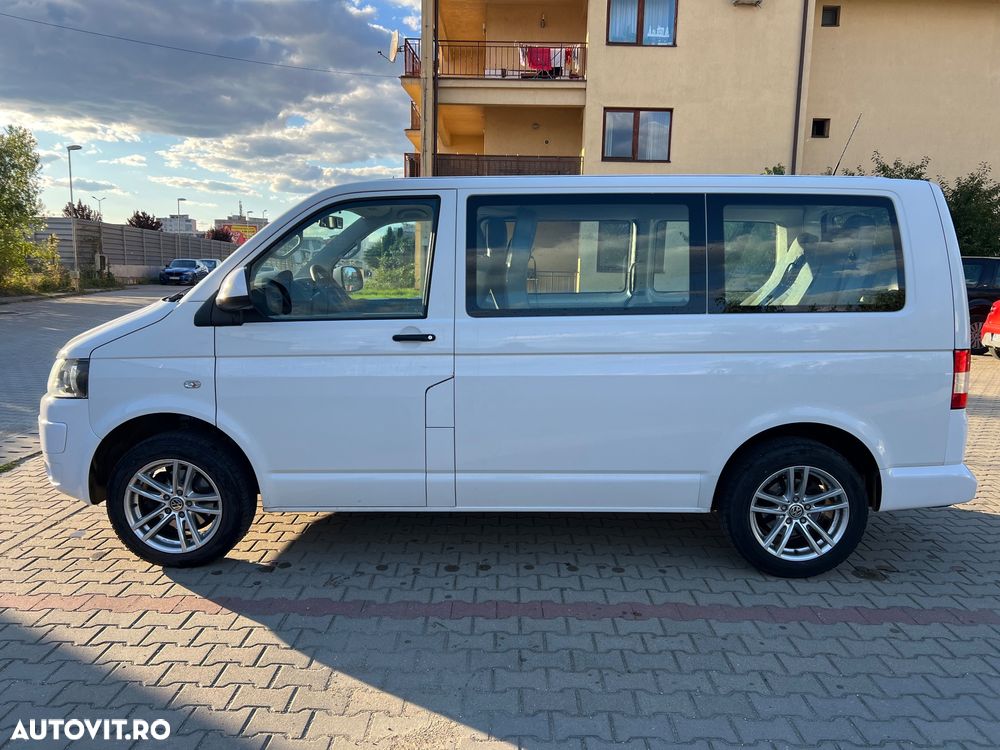 Volkswagen Multivan - 2